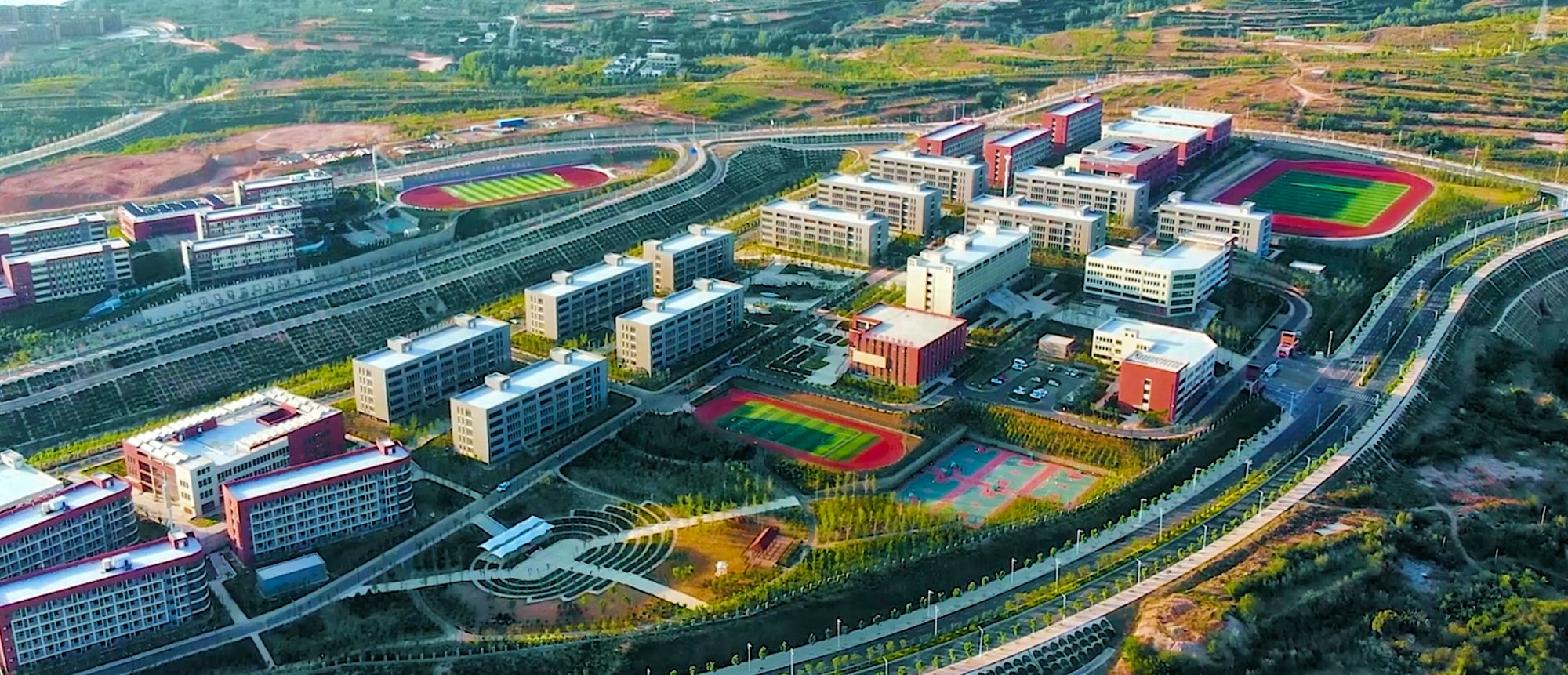 港澳免费资科2024年统招招生简章